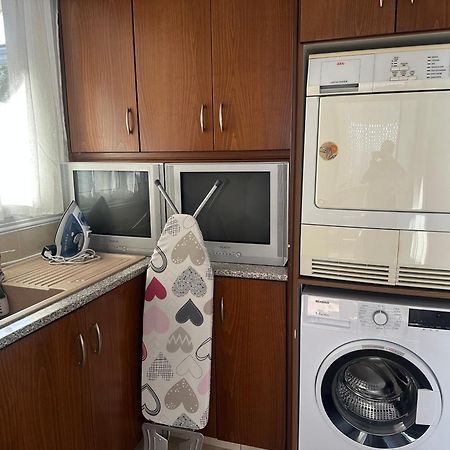 Villa Andy-350 M From The Beach ラルナカ エクステリア 写真