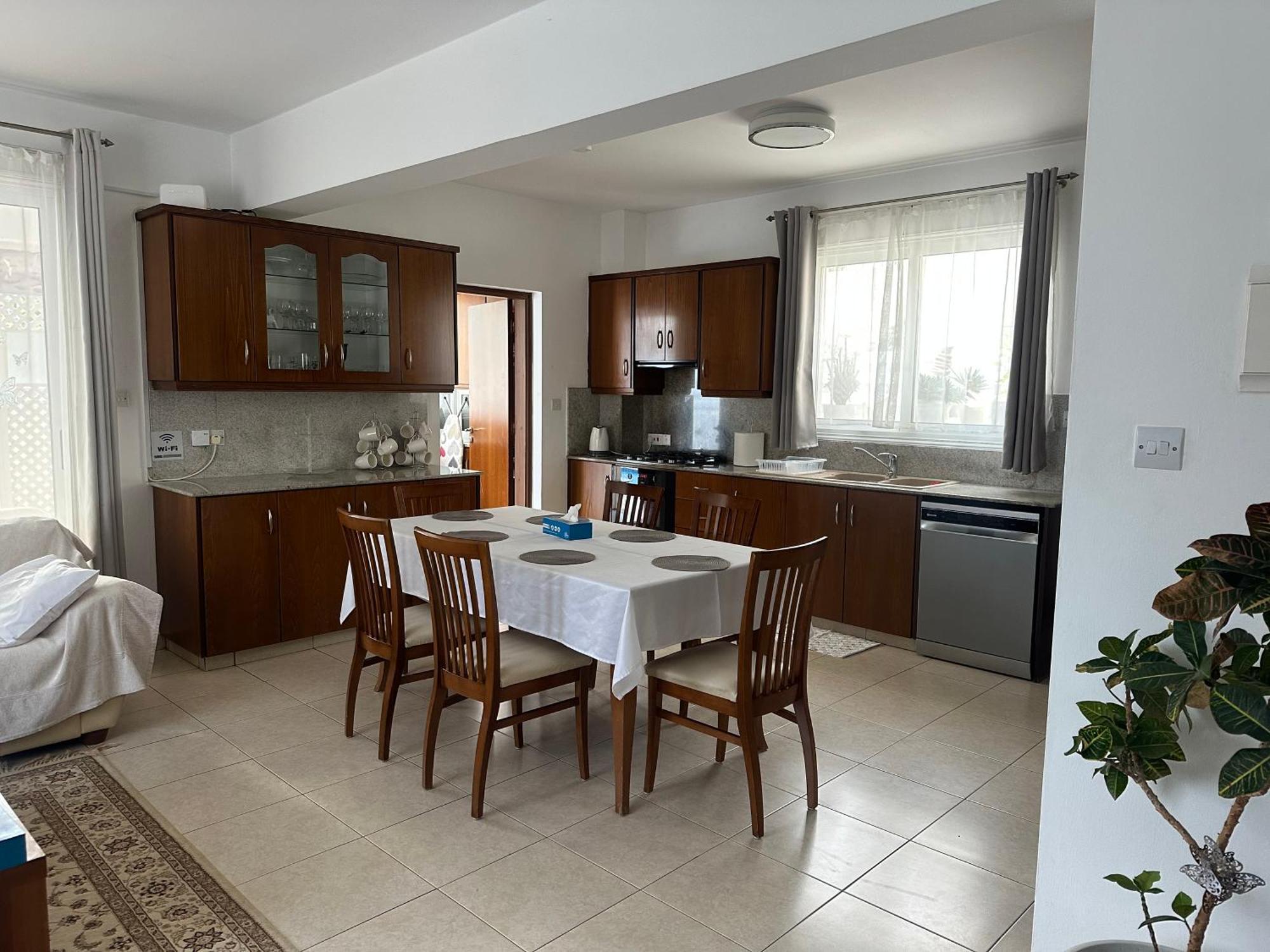 Villa Andy-350 M From The Beach ラルナカ エクステリア 写真